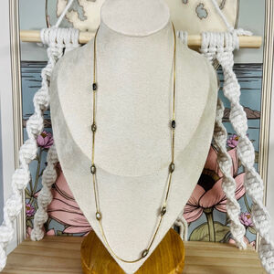 Vintage Gray Freshwater Pearl‎ Necklace Gold Toned Metal Chain Thin Delicate